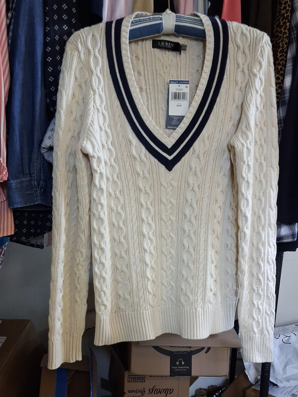 NWT Lauren Ralph Lauren Black Label Cream/ Navy Cable Knit V-Neck Sweater M